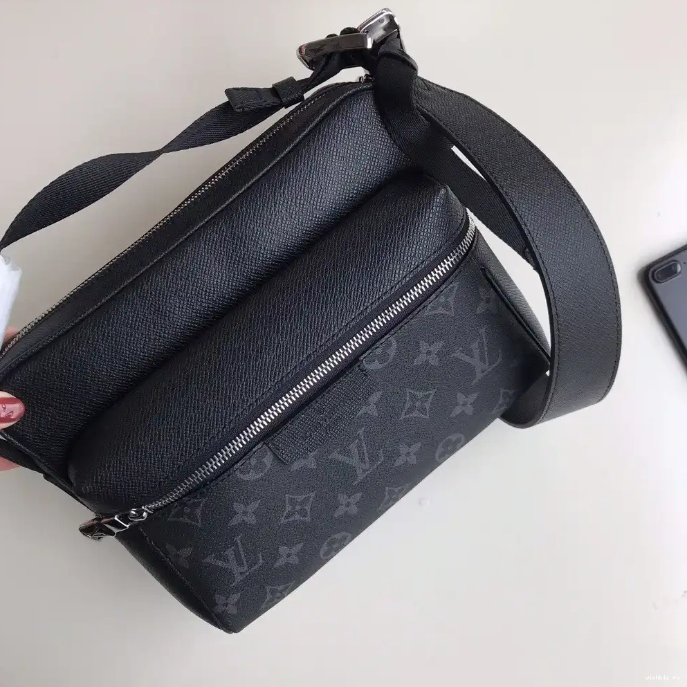 WIS Louis Messenger Vuitton 0420